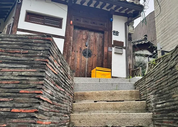 Ferienhaus Hausda Samcheong Private Yard Hanok 3br 4bed 6person 8table