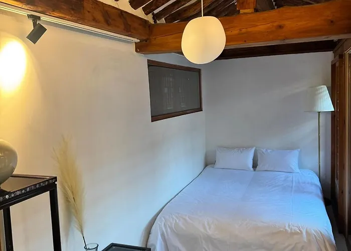 펜션 Hausda Samcheong Private Yard Hanok 3br 4bed 6person 8table