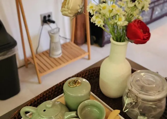 Hausda Samcheong Private Yard Hanok 3br 4bed 6person 8table Seoul